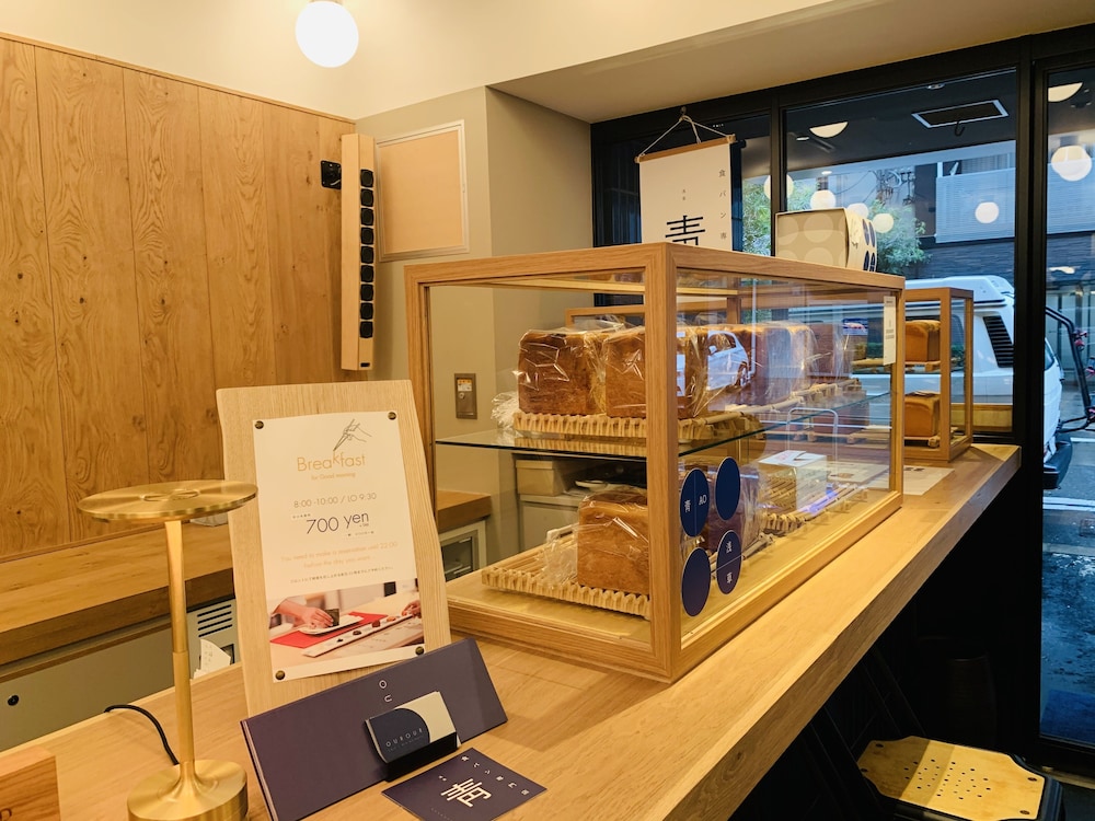 CAFE / MINIMAL HOTEL OUR OUR 東京