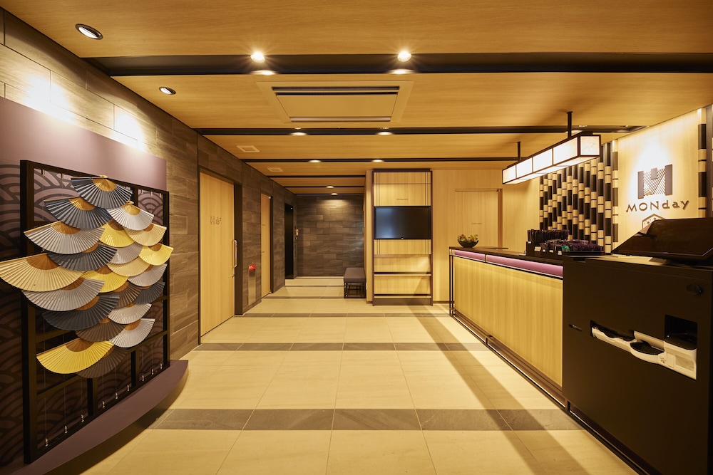 MONDAY APART PREMIUM 秋葉原浅草橋ステーション 東京