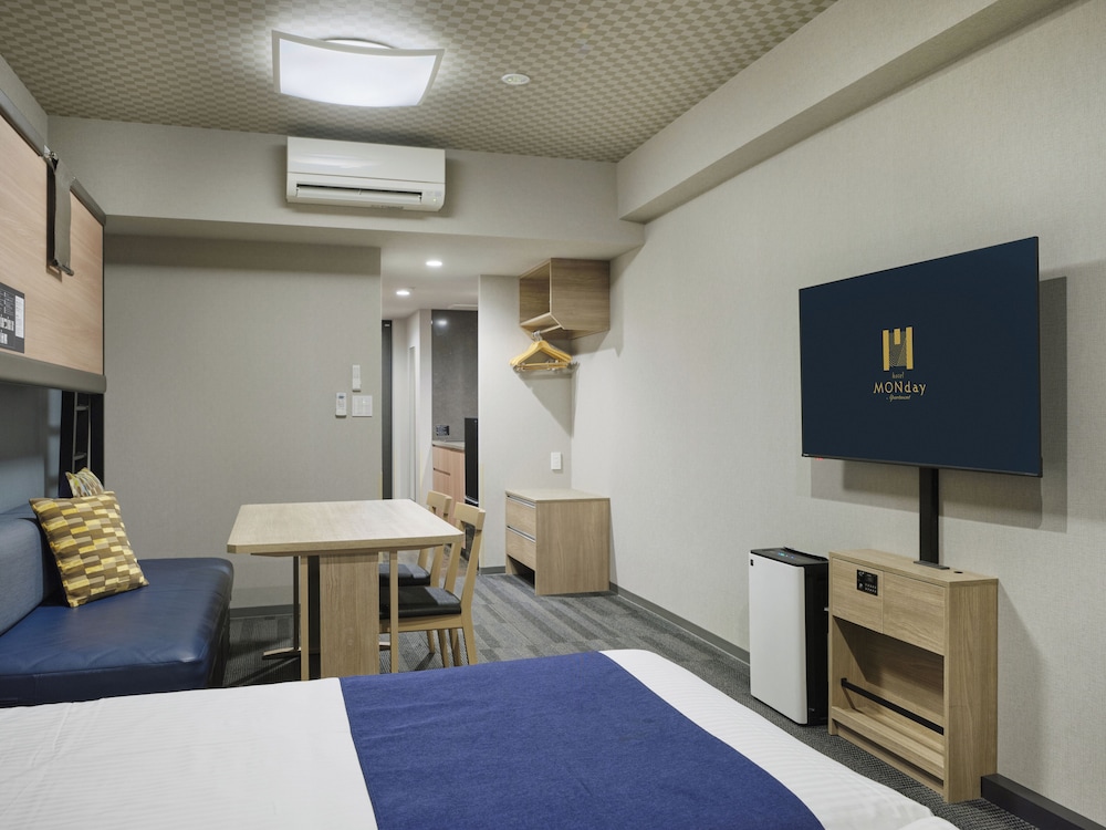 MONDAY APART PREMIUM 秋葉原浅草橋ステーション 東京