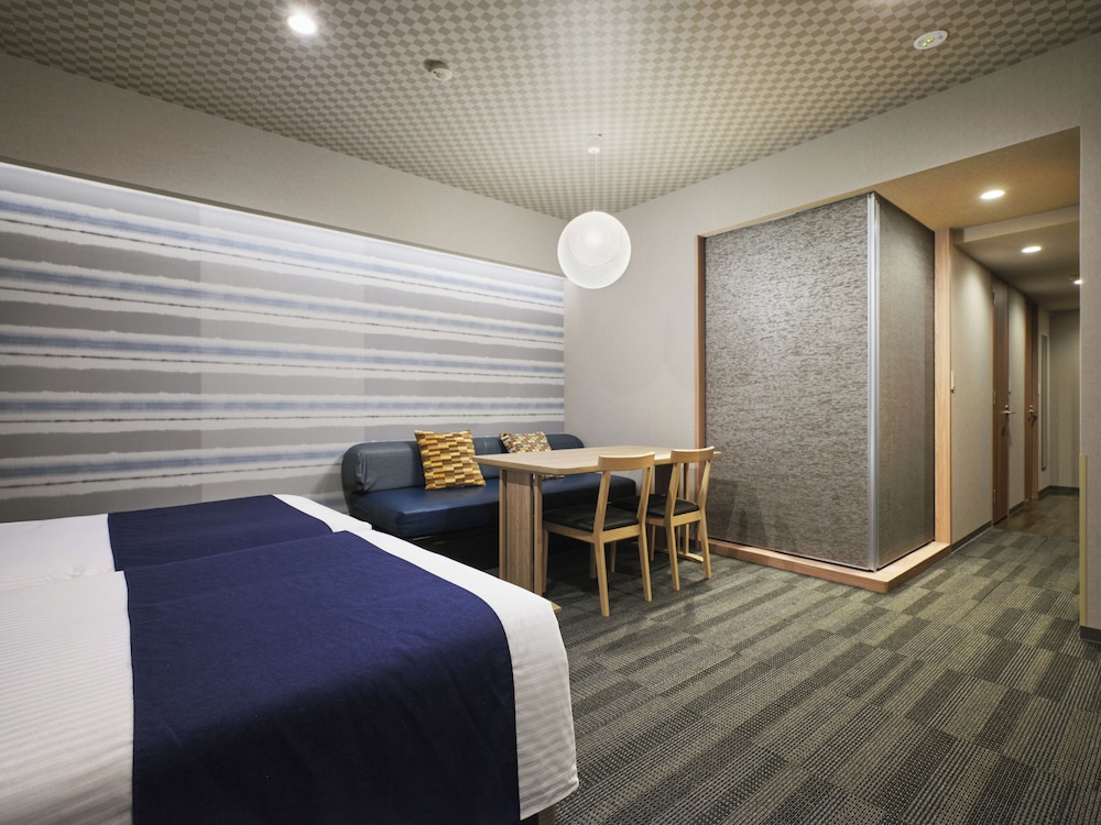 MONDAY APART PREMIUM 秋葉原浅草橋ステーション 東京