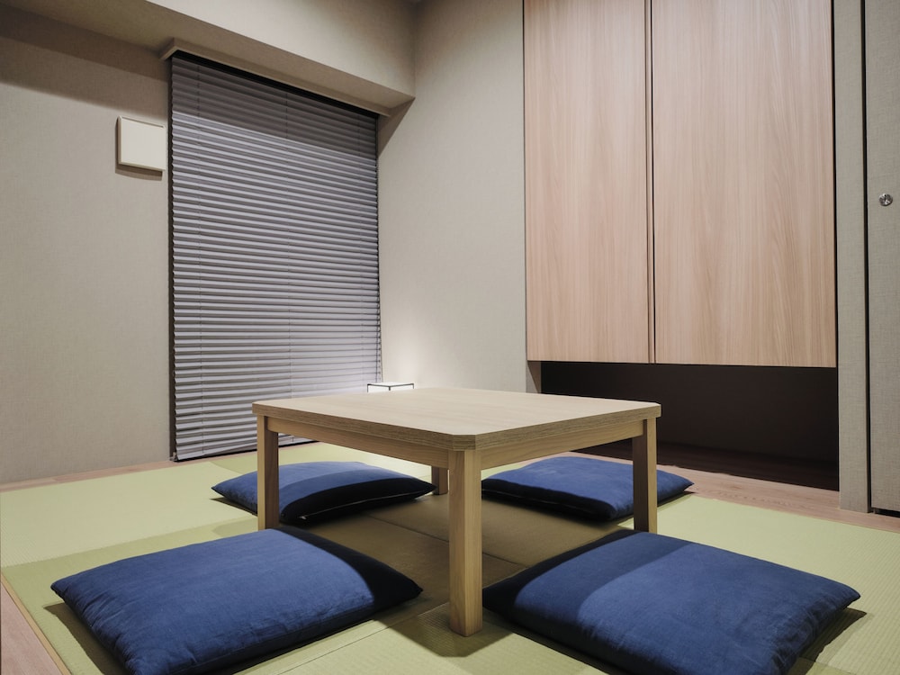 MONDAY APART PREMIUM 秋葉原 東京