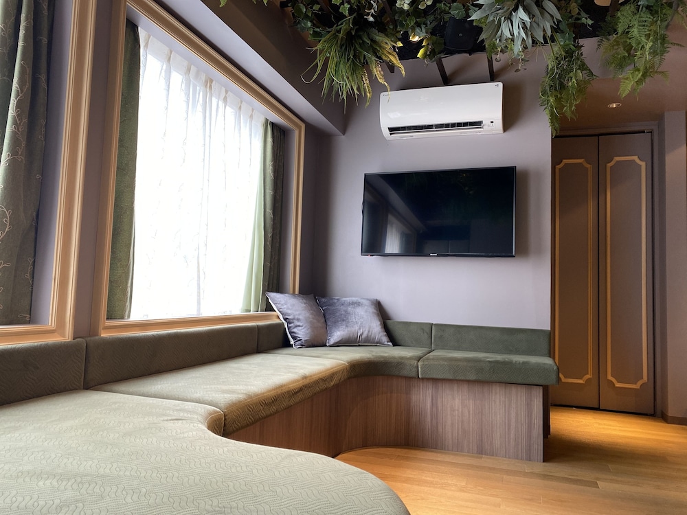 THE WARDROBE HOTEL 下北沢 東京