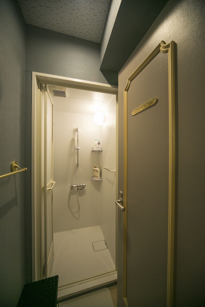 THE WARDROBE HOTEL 下北沢 東京