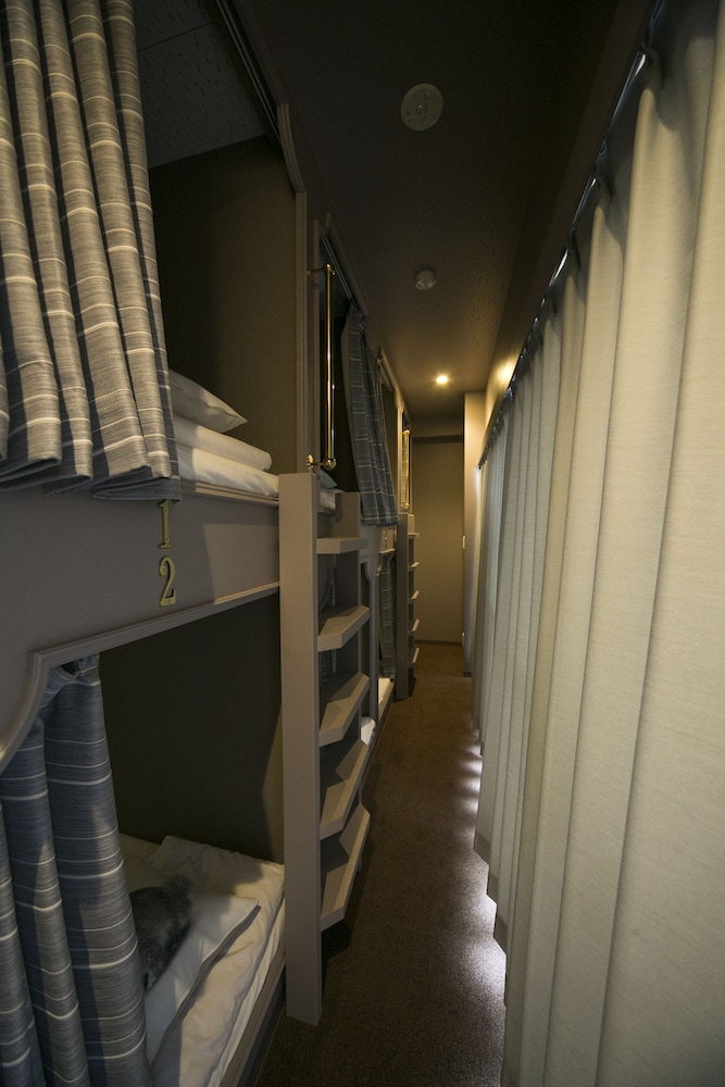 THE WARDROBE HOTEL 下北沢 東京