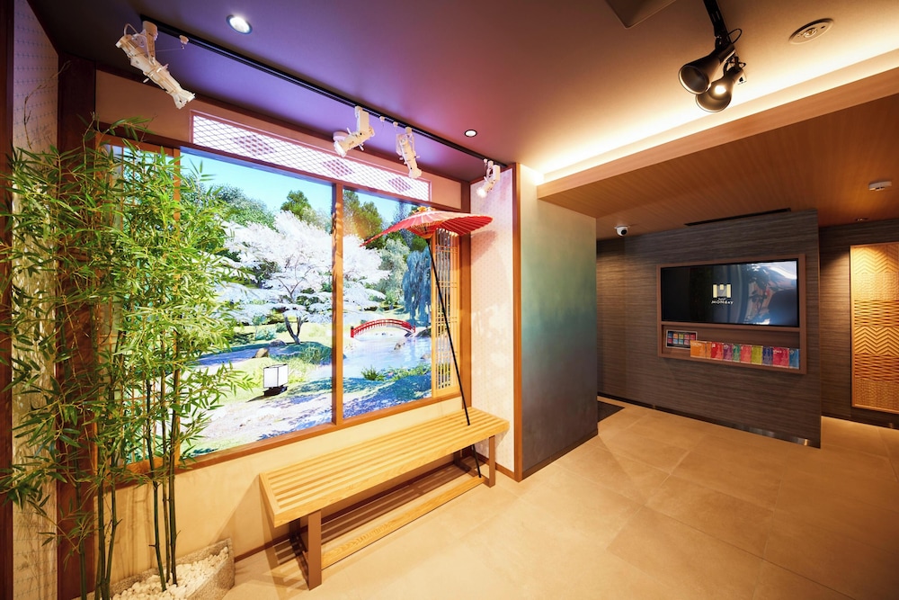 MONDAY APART PREMIUM 浅草 東京