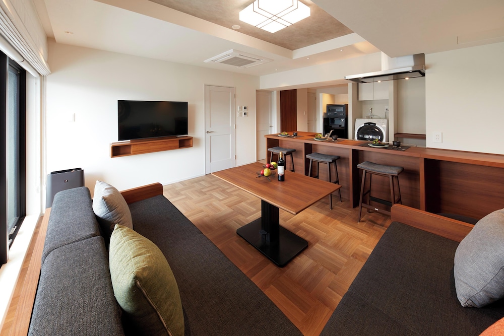 MONDAY APART PREMIUM 浅草 東京