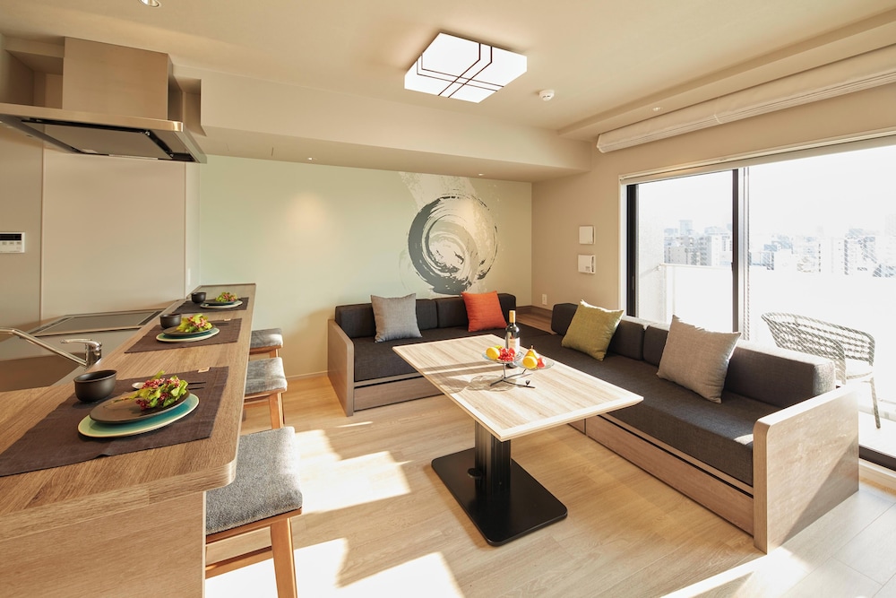 MONDAY APART PREMIUM 浅草 東京