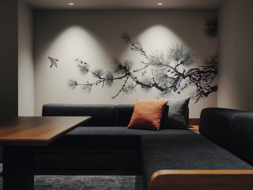 MONDAY APART PREMIUM 浅草 東京