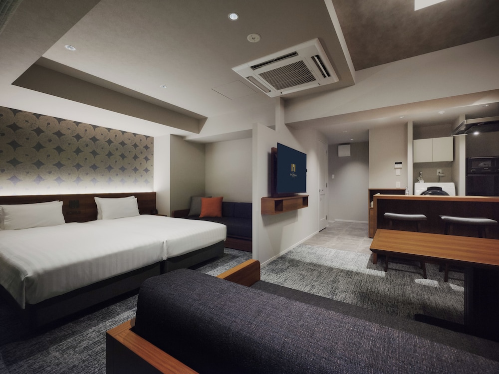 MONDAY APART PREMIUM 浅草 東京