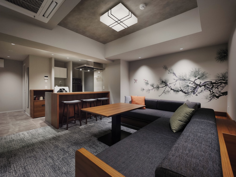MONDAY APART PREMIUM 浅草 東京