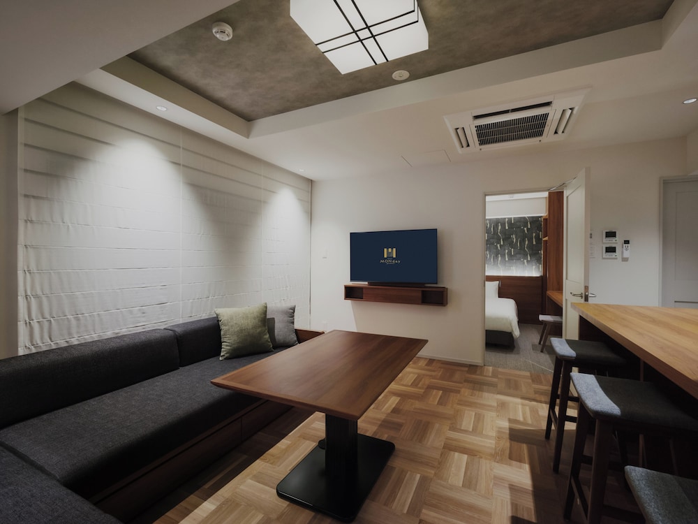 MONDAY APART PREMIUM 浅草 東京