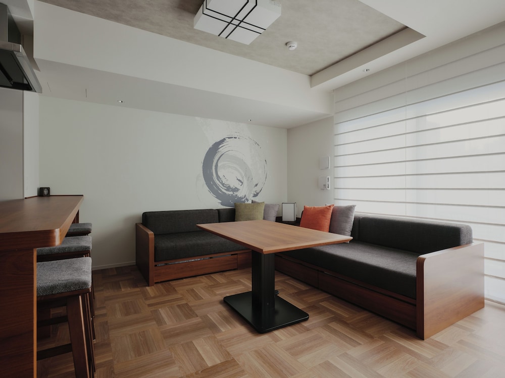 MONDAY APART PREMIUM 浅草 東京
