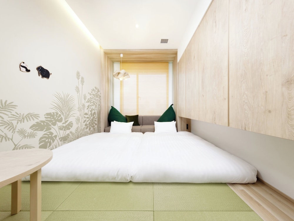 &HERE TOKYO UENO 東京