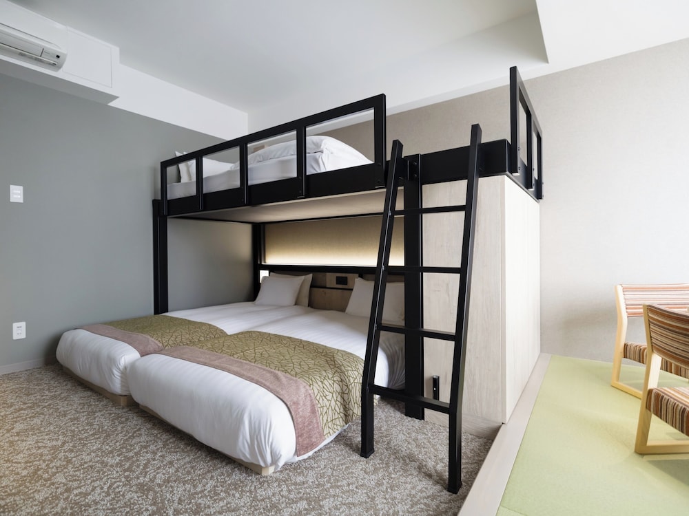 &HERE TOKYO UENO 東京