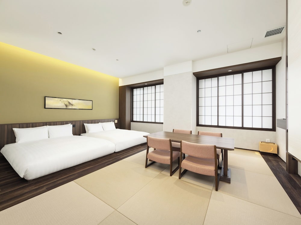 &HERE TOKYO UENO 東京