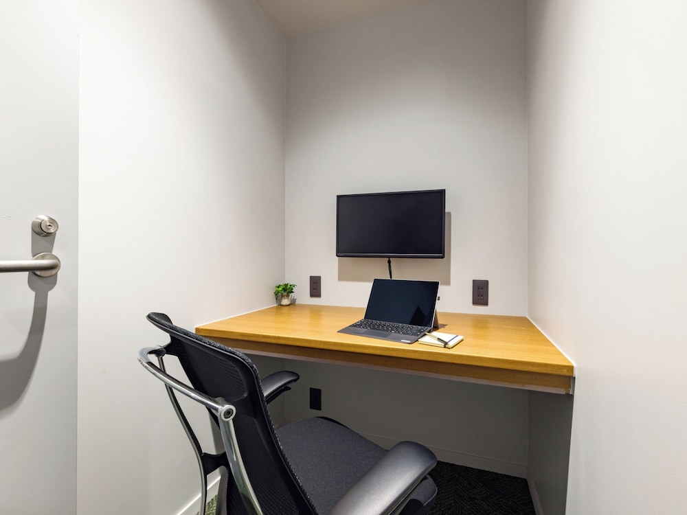 &HERE TOKYO UENO 東京