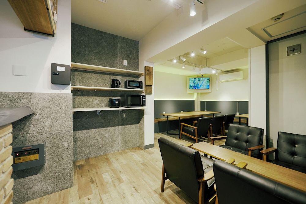 AKASAKA GUESTHOUSE HIVE 東京