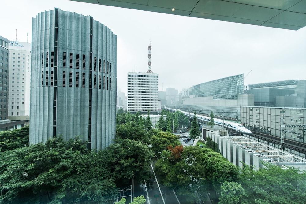 フォーシーズンズホテル丸の内 東京 東京