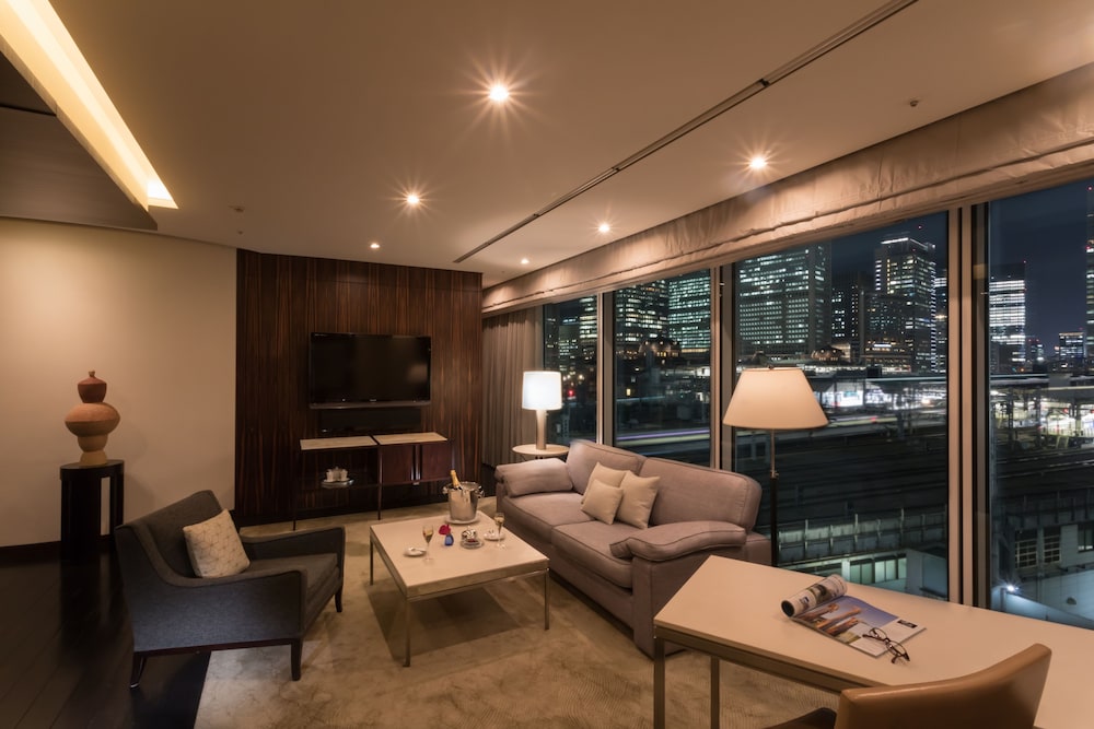 フォーシーズンズホテル丸の内 東京 東京