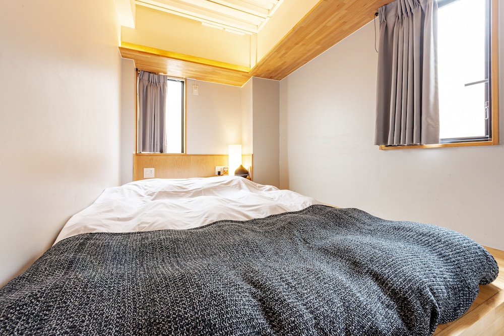 PLAT HOSTEL KEIKYU ASAKUSA STATION 東京