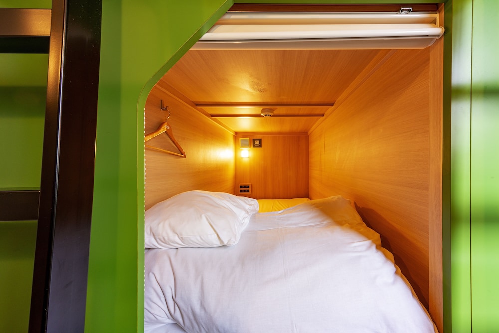 PLAT HOSTEL KEIKYU ASAKUSA STATION 東京
