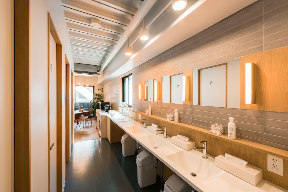 PLAT HOSTEL KEIKYU ASAKUSA STATION 東京