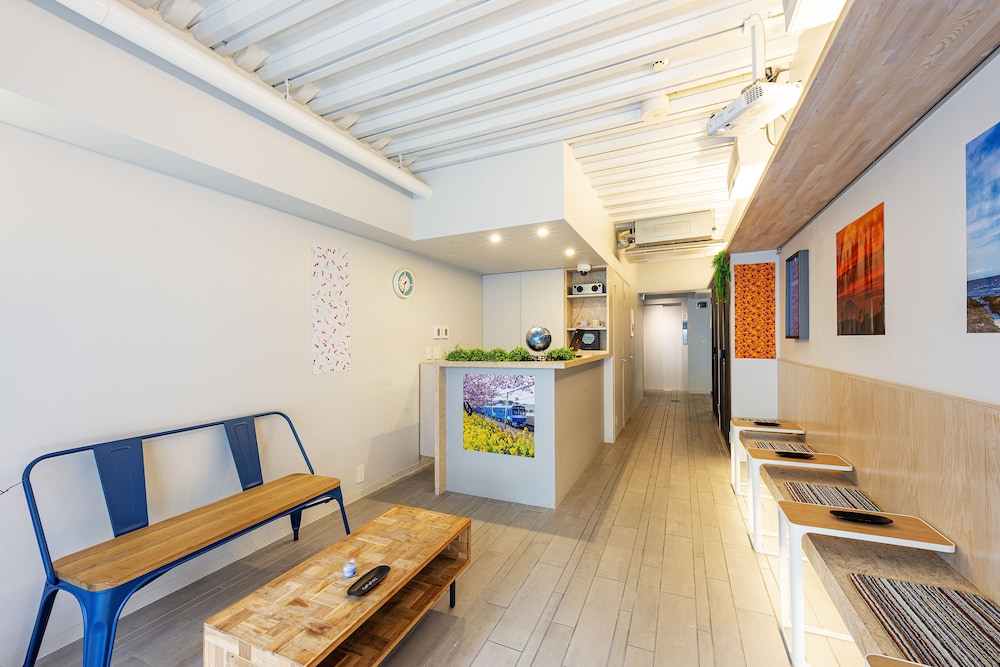PLAT HOSTEL KEIKYU ASAKUSA STATION 東京