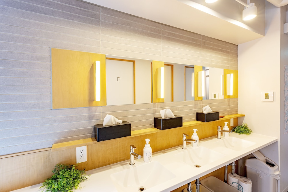 PLAT HOSTEL KEIKYU ASAKUSA STATION 東京