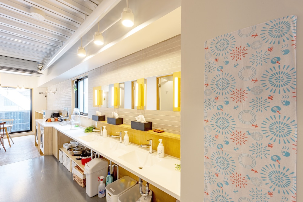 PLAT HOSTEL KEIKYU ASAKUSA STATION 東京