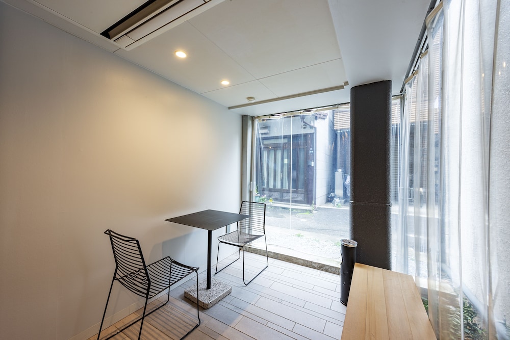 PLAT HOSTEL KEIKYU ASAKUSA STATION 東京