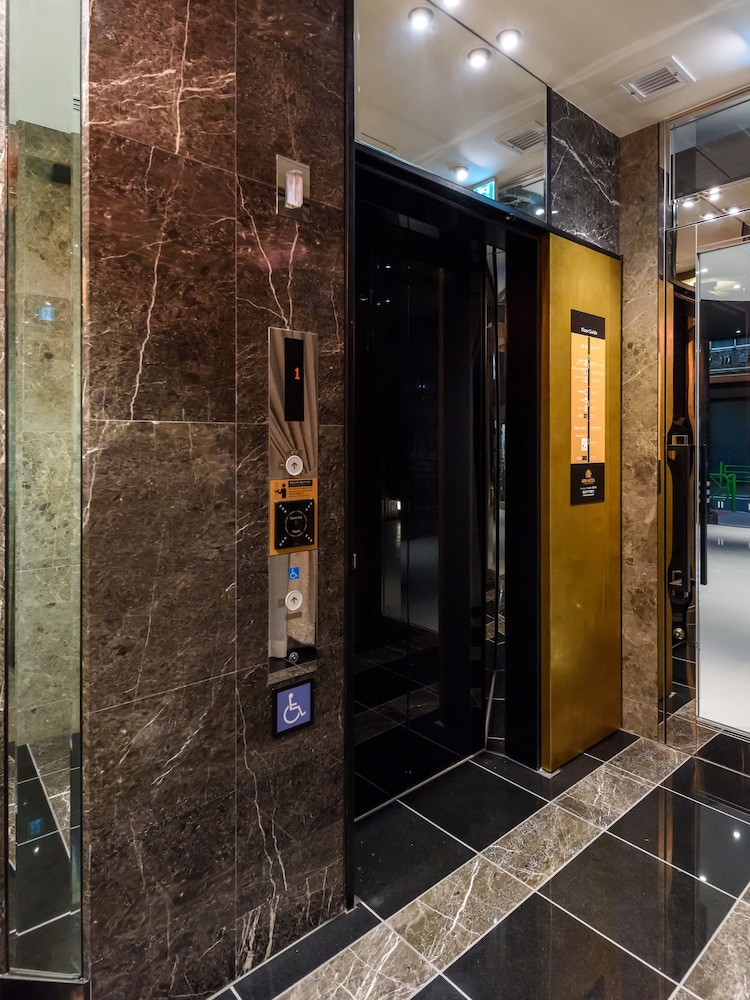 アパホテル〈八丁堀 新富町〉 東京