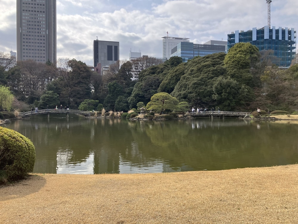 東横 INN 新宿御苑前駅 3 番出口 東京
