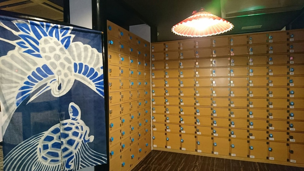 カプセルホテル はたごや 東京