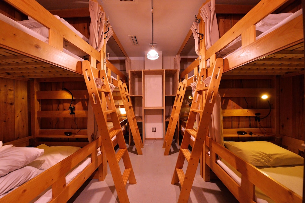 HOSTEL WAQWAQ 東京 上野 浅草 東京