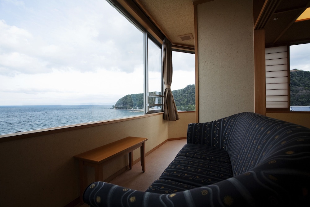 海月館 神戸