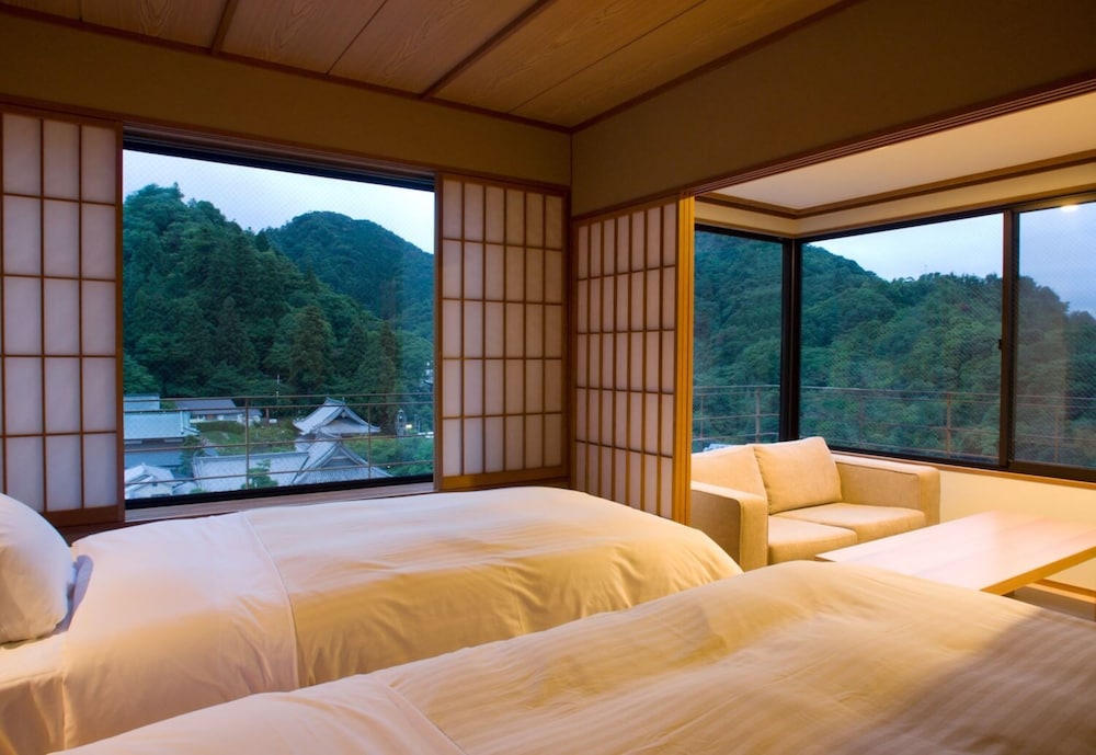 有馬温泉 高山荘 華野 –大人限定 神戸