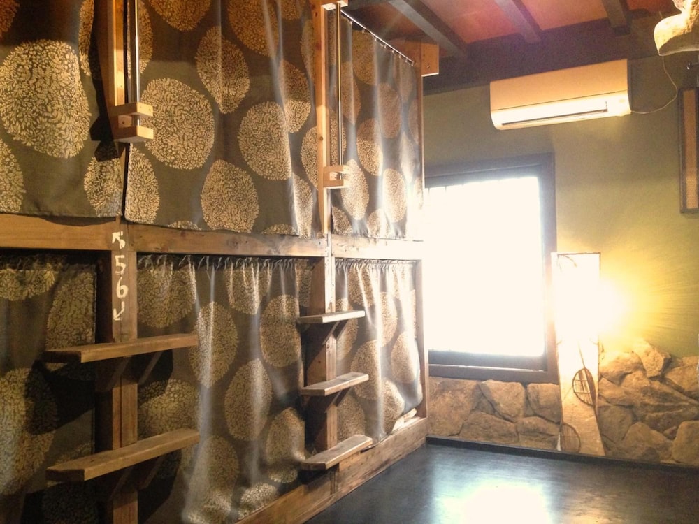 なかむら　HOSTEL NAKAMURA KOBE 神戸