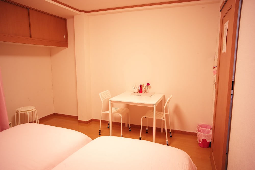 HOSEI APARTMENT 301 神戸