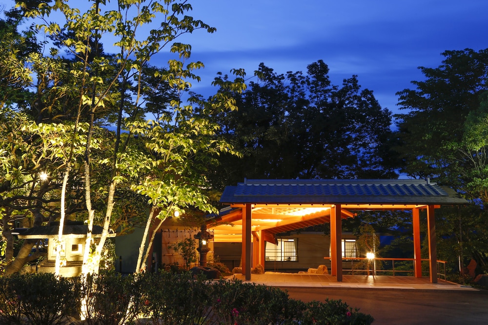 SPA TERRACE 紫翠 神戸