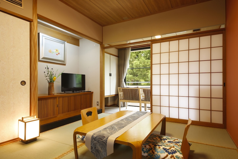 SPA TERRACE 紫翠 神戸