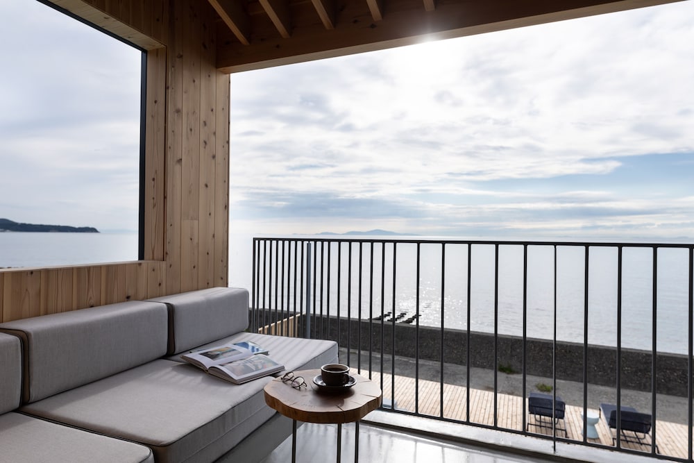 KAMOME SLOW HOTEL 神戸