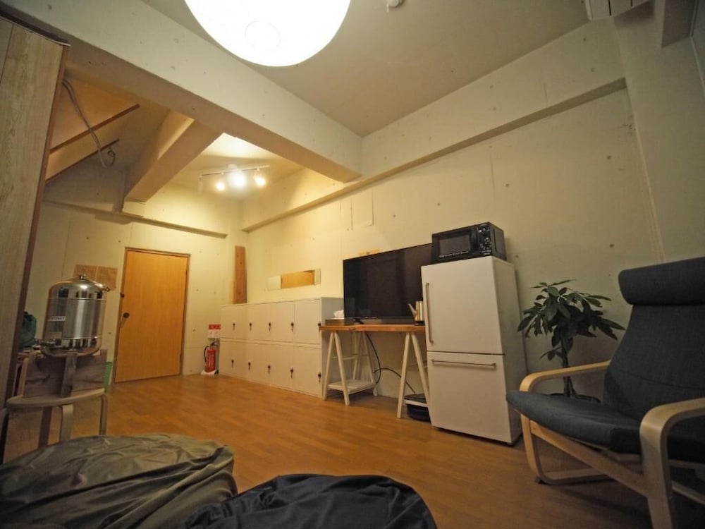 BRÜCKE HOSTEL&CAFE ARIMA KOBE 神戸