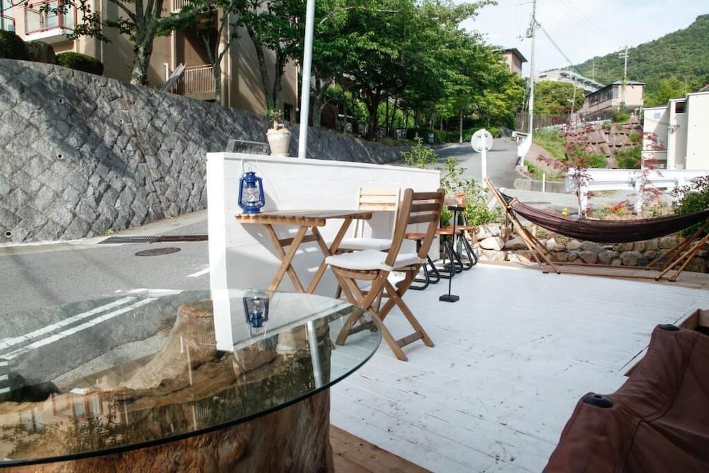 BRÜCKE HOSTEL&CAFE ARIMA KOBE 神戸