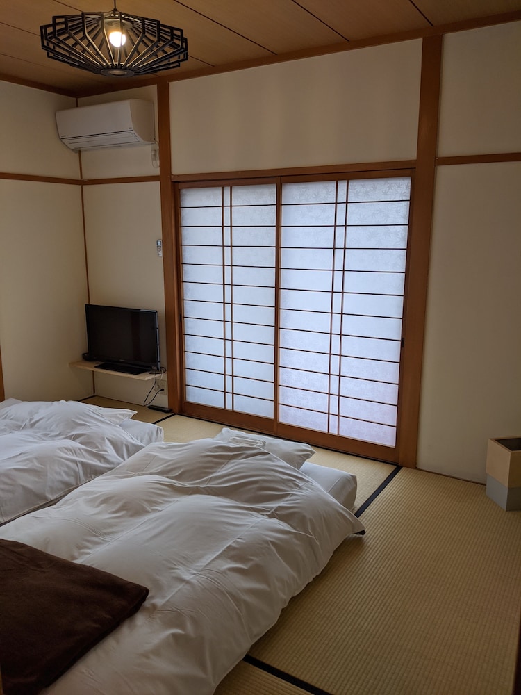 BRÜCKE HOSTEL&CAFE ARIMA KOBE 神戸