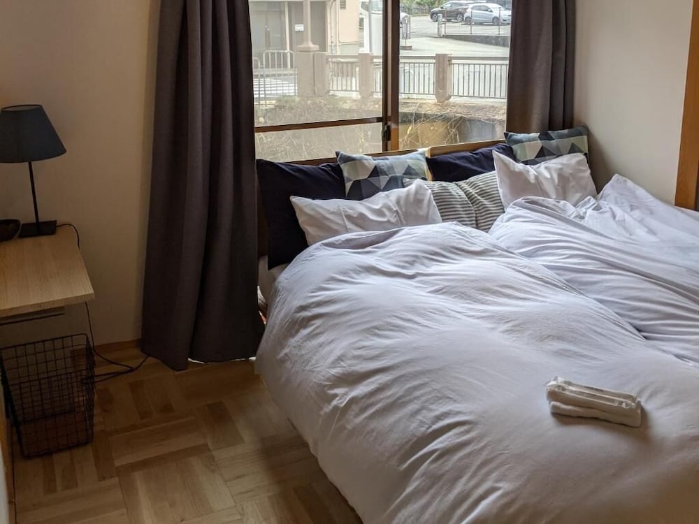 BRÜCKE HOSTEL&CAFE ARIMA KOBE 神戸