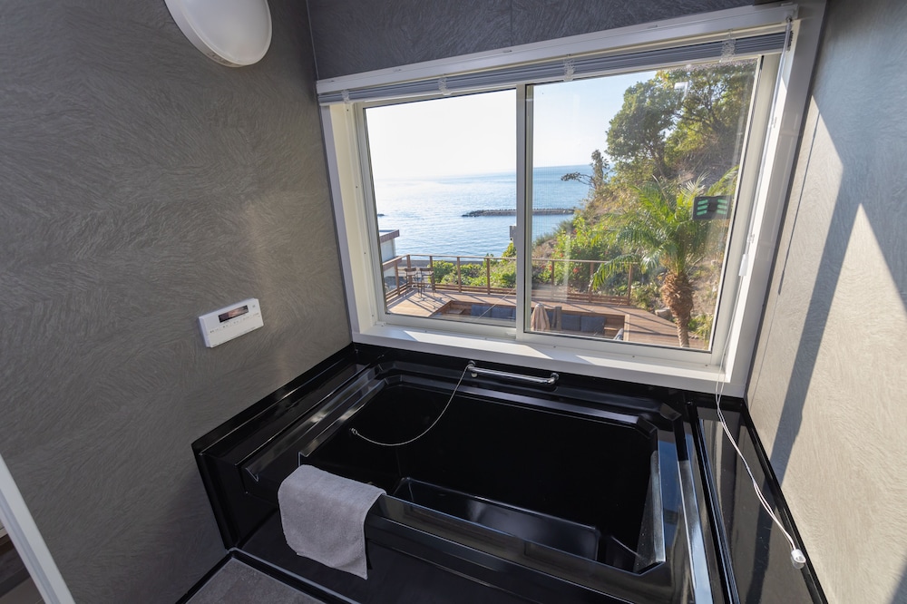 BREEZE AWAJI GOSHIKIHAMA 神戸