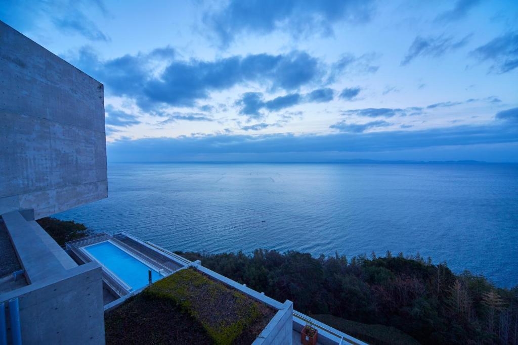 TOTO シーウィンド淡路 神戸