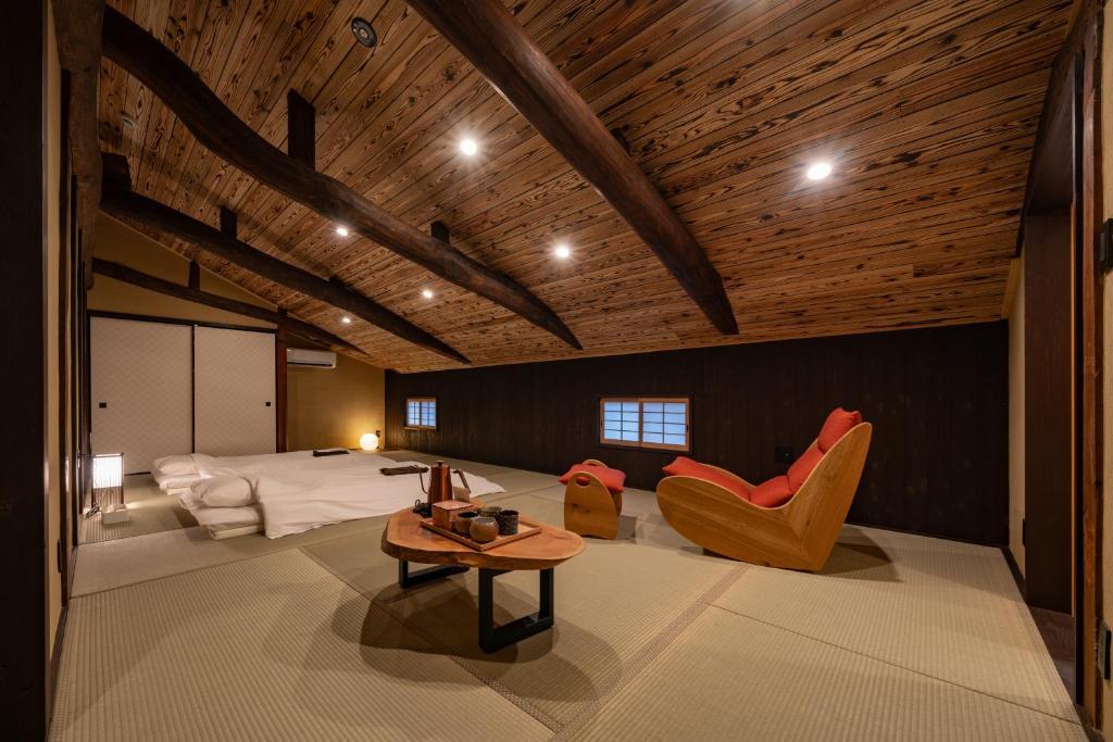 姫路城下町古民家旅館 侘寂 神戸