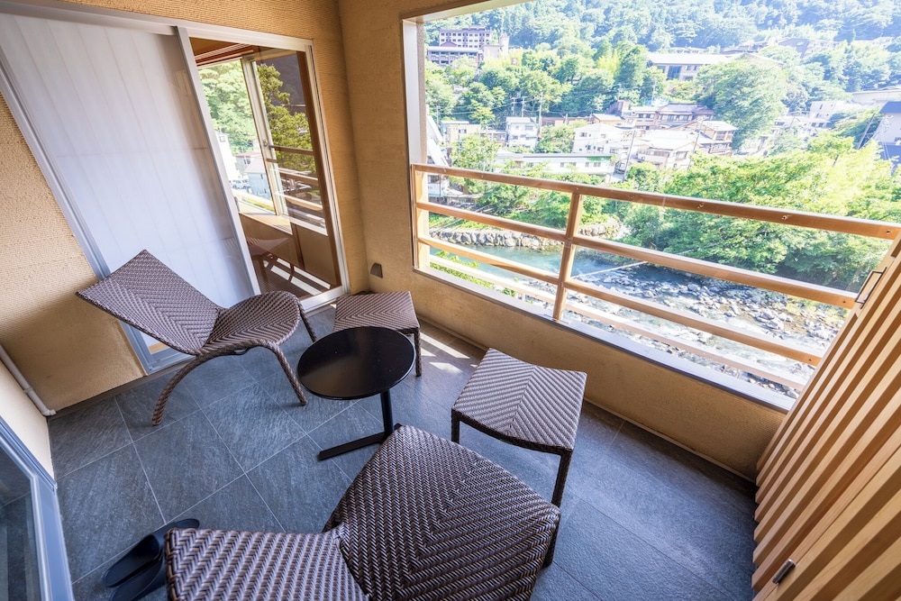 ホテル河鹿荘 箱根