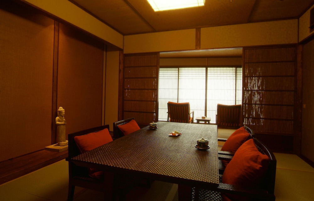 彌榮館 箱根